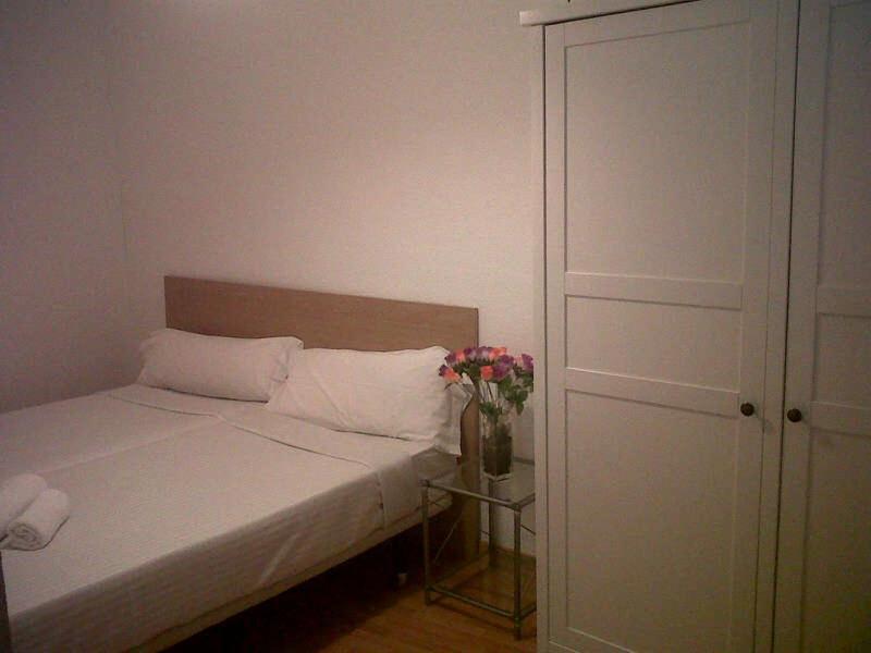 Km1 Amparo Apartments - Madrid, Madrid
